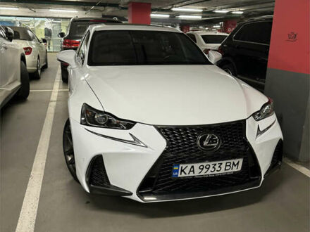 Белый Лексус ИС, объемом двигателя 2 л и пробегом 113 тыс. км за 20000 $, фото 1 на Automoto.ua