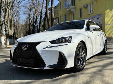 Белый Лексус ИС, объемом двигателя 2 л и пробегом 83 тыс. км за 20000 $, фото 1 на Automoto.ua