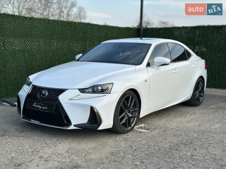 Лексус ІС 2019 у Києві на Automoto.ua Білий Лексус ІС, об'ємом двигуна 3.5 л та пробігом 31 тис. км за 26700 $, фото 1 на Automoto.ua
