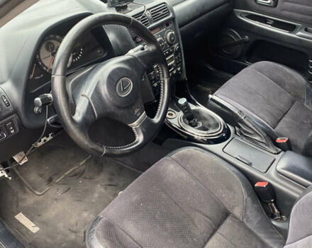 Чорний Лексус ІС, об'ємом двигуна 1.99 л та пробігом 200 тис. км за 3800 $, фото 8 на Automoto.ua