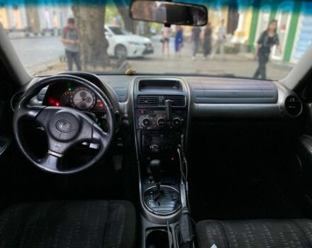 Черный Лексус ИС, объемом двигателя 2 л и пробегом 300 тыс. км за 4500 $, фото 13 на Automoto.ua