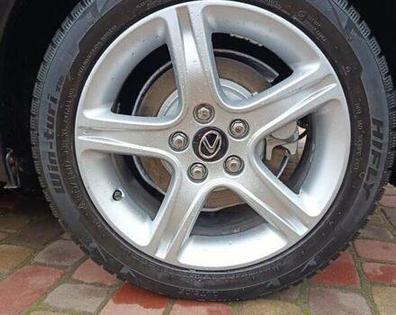 Чорний Лексус ІС, об'ємом двигуна 1.99 л та пробігом 203 тис. км за 4999 $, фото 12 на Automoto.ua