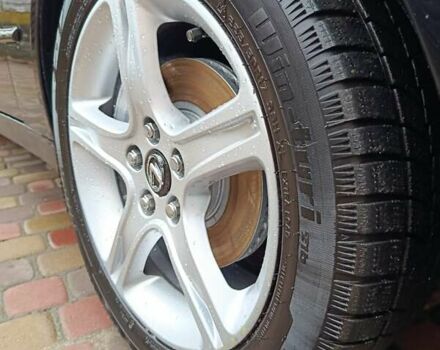 Чорний Лексус ІС, об'ємом двигуна 1.99 л та пробігом 203 тис. км за 4999 $, фото 4 на Automoto.ua