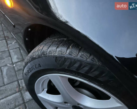 Чорний Лексус ІС, об'ємом двигуна 2 л та пробігом 191 тис. км за 5300 $, фото 21 на Automoto.ua