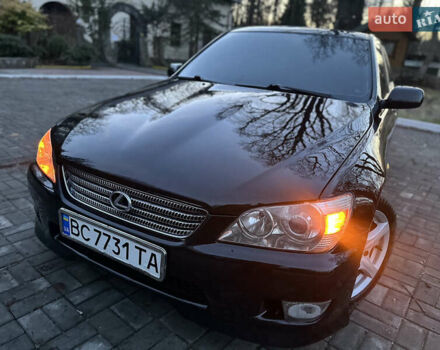 Чорний Лексус ІС, об'ємом двигуна 2 л та пробігом 191 тис. км за 5300 $, фото 11 на Automoto.ua