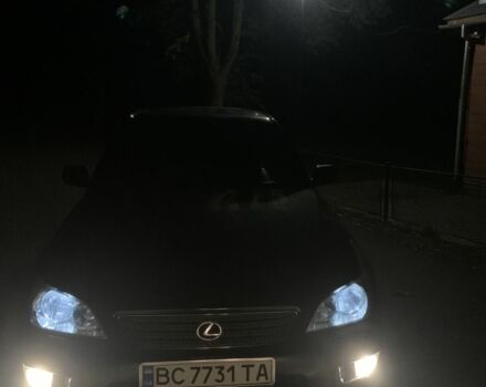 Лексус ІС 2003 у Дрогобичі на Automoto.ua Чорний Лексус ІС, об'ємом двигуна 2 л та пробігом 180 тис. км за 5700 $, фото 4 на Automoto.ua