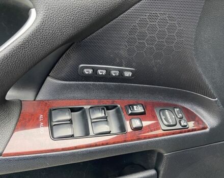 Чорний Лексус ІС, об'ємом двигуна 2.2 л та пробігом 256 тис. км за 8200 $, фото 5 на Automoto.ua