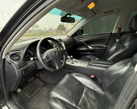 Черный Лексус ИС, объемом двигателя 2.5 л и пробегом 245 тыс. км за 9400 $, фото 12 на Automoto.ua