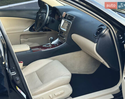 Чорний Лексус ІС, об'ємом двигуна 2.5 л та пробігом 207 тис. км за 9350 $, фото 40 на Automoto.ua