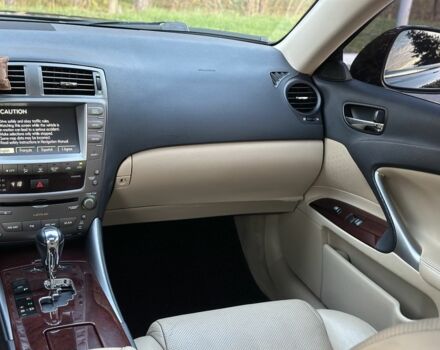 Чорний Лексус ІС, об'ємом двигуна 2.5 л та пробігом 207 тис. км за 9350 $, фото 13 на Automoto.ua