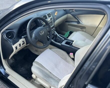 Черный Лексус ИС, объемом двигателя 2.2 л и пробегом 336 тыс. км за 6900 $, фото 2 на Automoto.ua