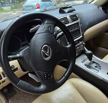 Чорний Лексус ІС, об'ємом двигуна 3 л та пробігом 168 тис. км за 9000 $, фото 7 на Automoto.ua