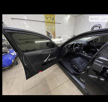 Лексус ІС 2006 у Харкові на Automoto.ua Чорний Лексус ІС, об'ємом двигуна 2.5 л та пробігом 216 тис. км за 7500 $, фото 2 на Automoto.ua