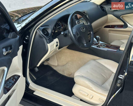 Чорний Лексус ІС, об'ємом двигуна 2.5 л та пробігом 207 тис. км за 9350 $, фото 34 на Automoto.ua