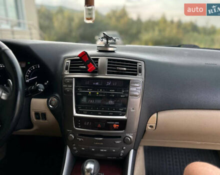 Черный Лексус ИС, объемом двигателя 2.5 л и пробегом 256 тыс. км за 8600 $, фото 25 на Automoto.ua