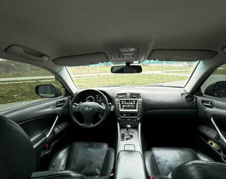 Черный Лексус ИС, объемом двигателя 2.5 л и пробегом 245 тыс. км за 9400 $, фото 10 на Automoto.ua