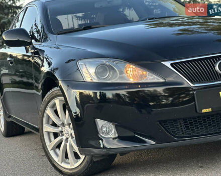 Чорний Лексус ІС, об'ємом двигуна 2.5 л та пробігом 207 тис. км за 9350 $, фото 5 на Automoto.ua