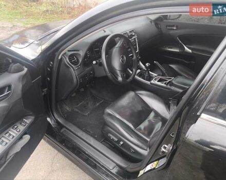 Чорний Лексус ІС, об'ємом двигуна 2.23 л та пробігом 377 тис. км за 4600 $, фото 1 на Automoto.ua