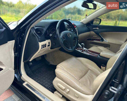 Черный Лексус ИС, объемом двигателя 2.5 л и пробегом 256 тыс. км за 8600 $, фото 15 на Automoto.ua