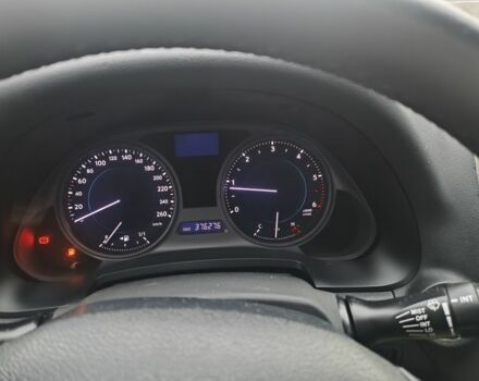 Черный Лексус ИС, объемом двигателя 2.2 л и пробегом 376 тыс. км за 4950 $, фото 5 на Automoto.ua