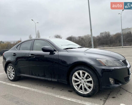 Чорний Лексус ІС, об'ємом двигуна 2.5 л та пробігом 400 тис. км за 7900 $, фото 2 на Automoto.ua