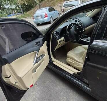 Чорний Лексус ІС, об'ємом двигуна 3 л та пробігом 168 тис. км за 9000 $, фото 6 на Automoto.ua