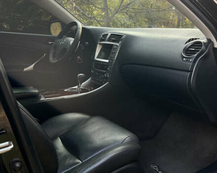 Лексус ІС 2006 у Изюме на Automoto.ua Чорний Лексус ІС, об'ємом двигуна 3.46 л та пробігом 160 тис. км за 9999 $, фото 8 на Automoto.ua