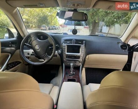 Лексус ІС 2007 у Миколаєві на Automoto.ua Чорний Лексус ІС, об'ємом двигуна 2.5 л та пробігом 208 тис. км за 9500 $, фото 10 на Automoto.ua