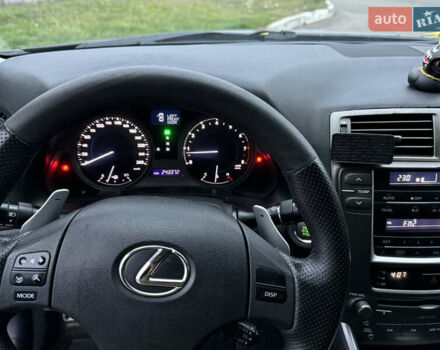 Черный Лексус ИС, объемом двигателя 2.5 л и пробегом 244 тыс. км за 9600 $, фото 14 на Automoto.ua