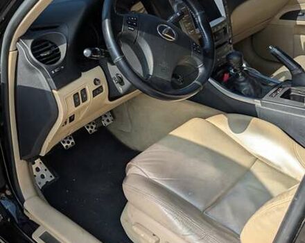 Черный Лексус ИС, объемом двигателя 2.23 л и пробегом 340 тыс. км за 9000 $, фото 3 на Automoto.ua