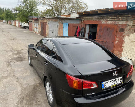 Чорний Лексус ІС, об'ємом двигуна 2.23 л та пробігом 355 тис. км за 9500 $, фото 7 на Automoto.ua
