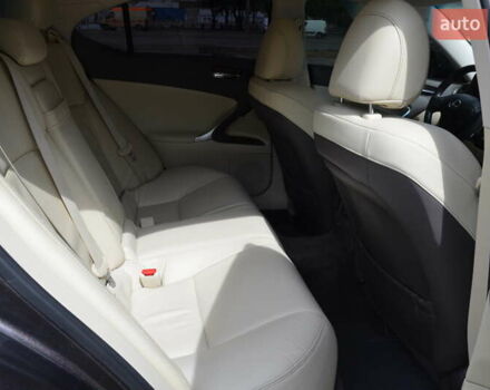 Черный Лексус ИС, объемом двигателя 2.5 л и пробегом 182 тыс. км за 10999 $, фото 52 на Automoto.ua