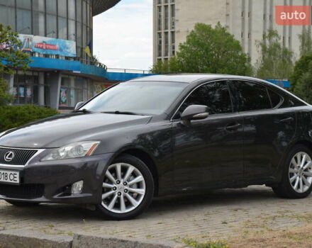 Черный Лексус ИС, объемом двигателя 2.5 л и пробегом 182 тыс. км за 10999 $, фото 7 на Automoto.ua