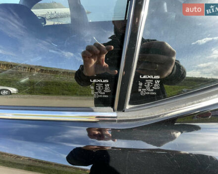 Чорний Лексус ІС, об'ємом двигуна 2.5 л та пробігом 204 тис. км за 11200 $, фото 2 на Automoto.ua