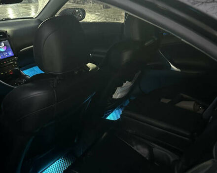 Чорний Лексус ІС, об'ємом двигуна 2.5 л та пробігом 240 тис. км за 13500 $, фото 6 на Automoto.ua