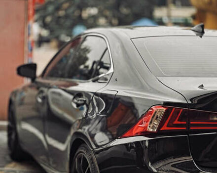 Черный Лексус ИС, объемом двигателя 2.5 л и пробегом 180 тыс. км за 17000 $, фото 5 на Automoto.ua