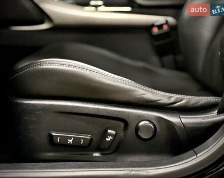 Черный Лексус ИС, объемом двигателя 2.5 л и пробегом 193 тыс. км за 16599 $, фото 19 на Automoto.ua