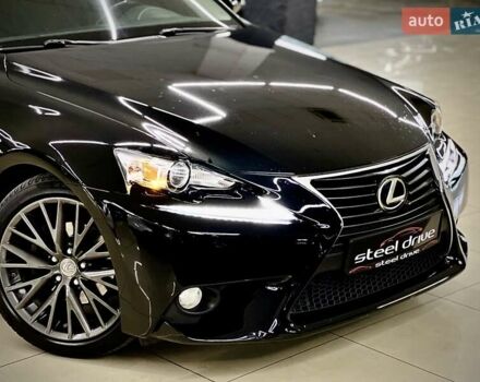 Черный Лексус ИС, объемом двигателя 2.5 л и пробегом 193 тыс. км за 16599 $, фото 4 на Automoto.ua