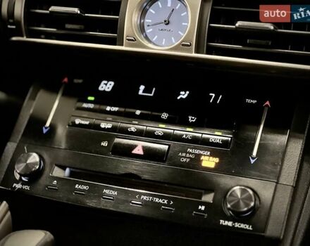 Черный Лексус ИС, объемом двигателя 2.5 л и пробегом 193 тыс. км за 16599 $, фото 29 на Automoto.ua