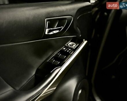 Черный Лексус ИС, объемом двигателя 2.5 л и пробегом 193 тыс. км за 16599 $, фото 16 на Automoto.ua