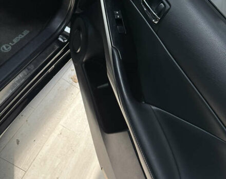 Черный Лексус ИС, объемом двигателя 2.5 л и пробегом 191 тыс. км за 15700 $, фото 12 на Automoto.ua