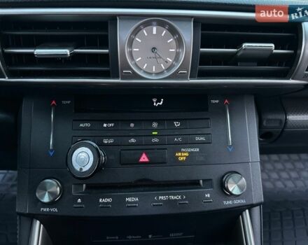 Черный Лексус ИС, объемом двигателя 2.5 л и пробегом 122 тыс. км за 17500 $, фото 55 на Automoto.ua