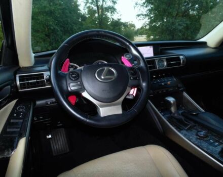 Черный Лексус ИС, объемом двигателя 2.5 л и пробегом 87 тыс. км за 4250 $, фото 7 на Automoto.ua