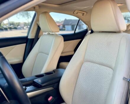 Черный Лексус ИС, объемом двигателя 2.5 л и пробегом 80 тыс. км за 7000 $, фото 5 на Automoto.ua