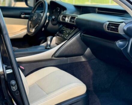 Черный Лексус ИС, объемом двигателя 2.5 л и пробегом 80 тыс. км за 7000 $, фото 6 на Automoto.ua