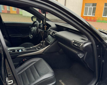 Черный Лексус ИС, объемом двигателя 2.5 л и пробегом 196 тыс. км за 16500 $, фото 8 на Automoto.ua