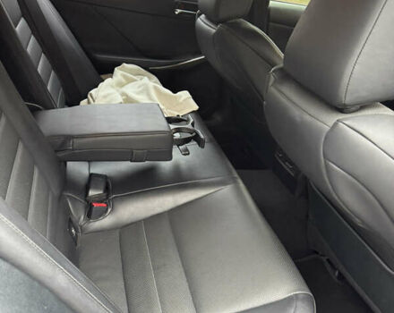 Черный Лексус ИС, объемом двигателя 2.5 л и пробегом 196 тыс. км за 16500 $, фото 9 на Automoto.ua