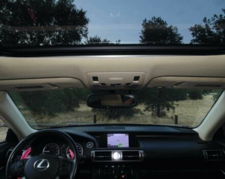 Черный Лексус ИС, объемом двигателя 2.5 л и пробегом 87 тыс. км за 4250 $, фото 9 на Automoto.ua