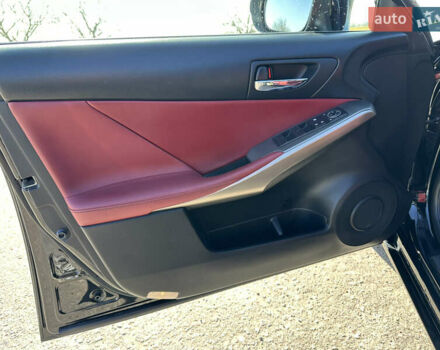 Чорний Лексус ІС, об'ємом двигуна 2.5 л та пробігом 126 тис. км за 16500 $, фото 4 на Automoto.ua