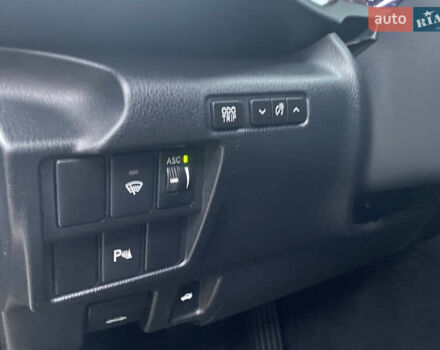 Чорний Лексус ІС, об'ємом двигуна 2.49 л та пробігом 210 тис. км за 16500 $, фото 18 на Automoto.ua